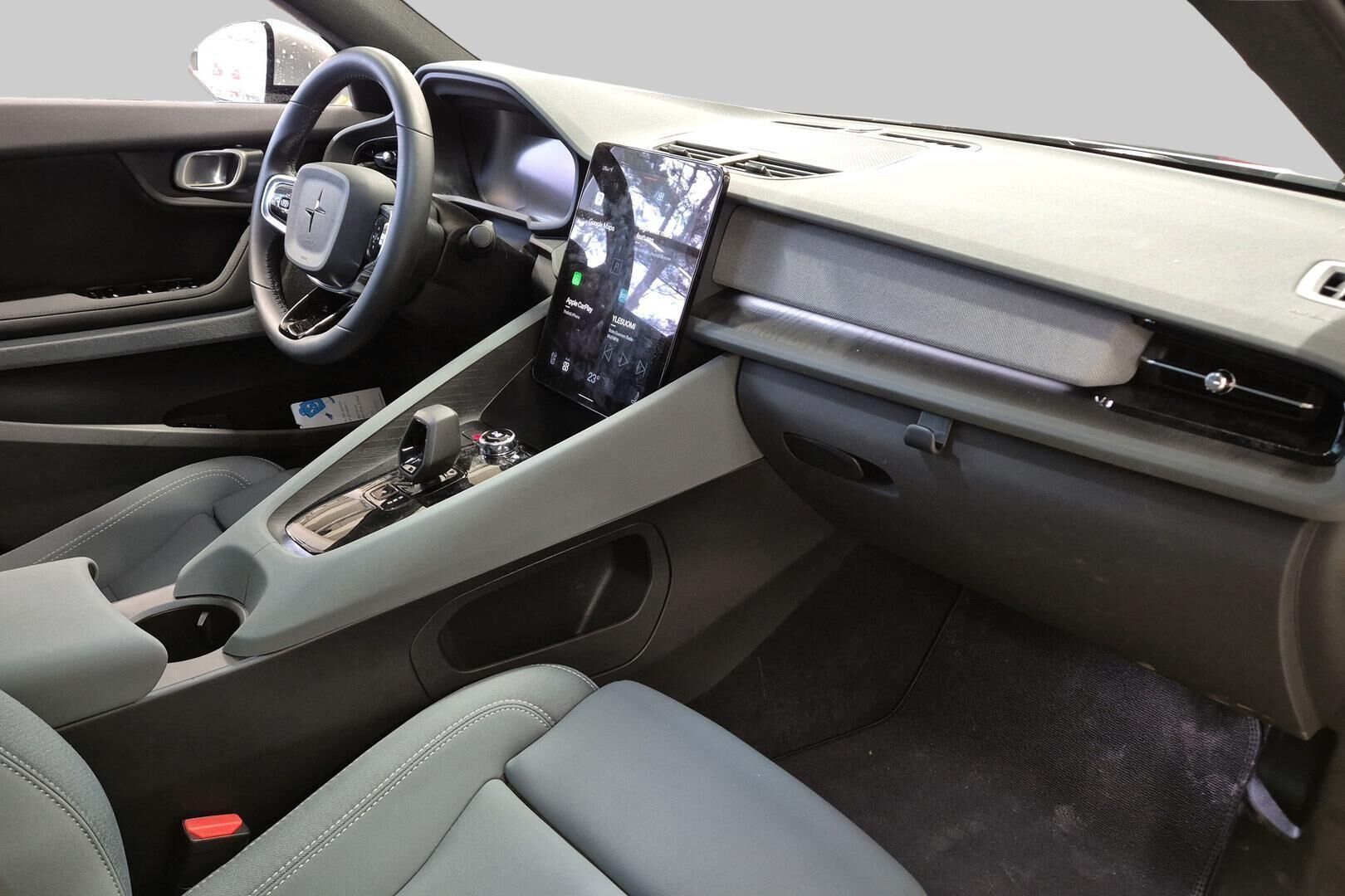 POLESTAR 2 iso kuva 4