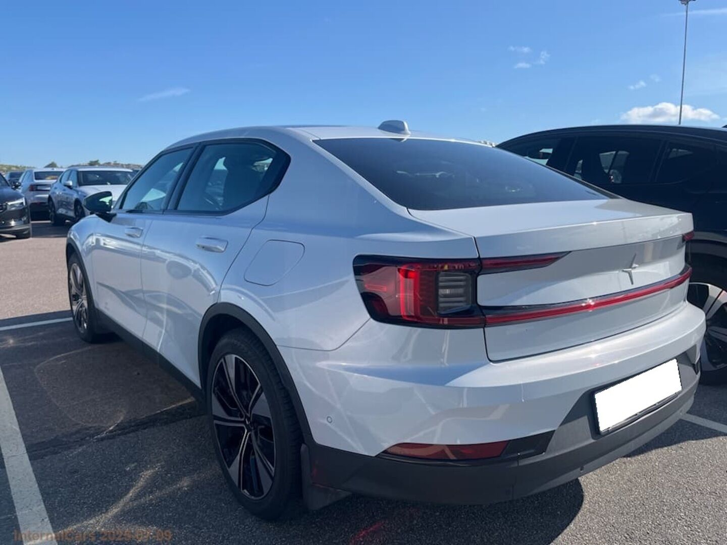 POLESTAR 2 iso kuva 1