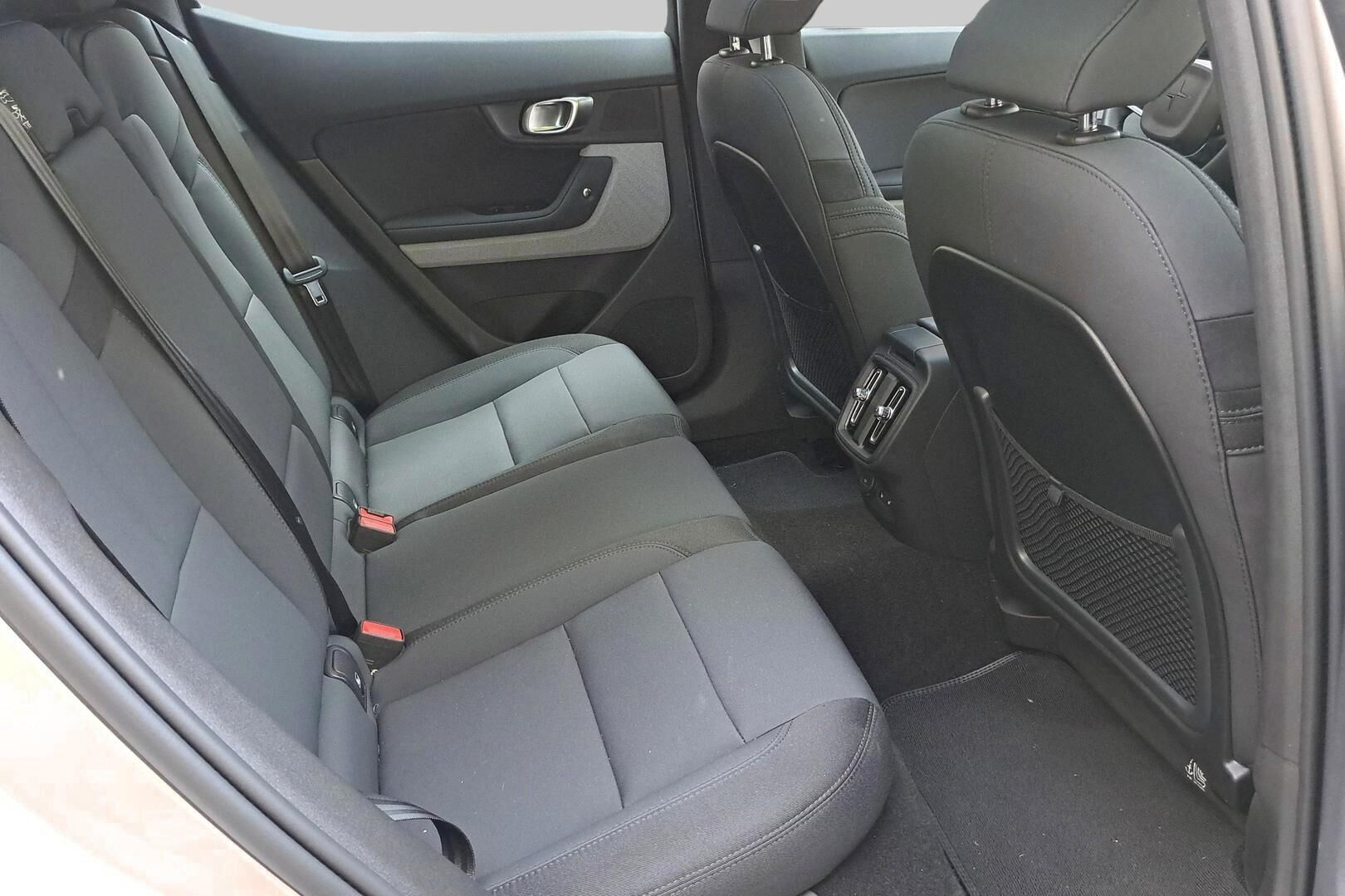 POLESTAR 2 iso kuva 3