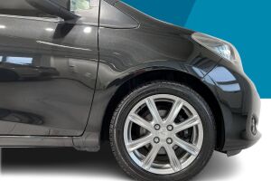 Toyota Yaris esikatselu 13