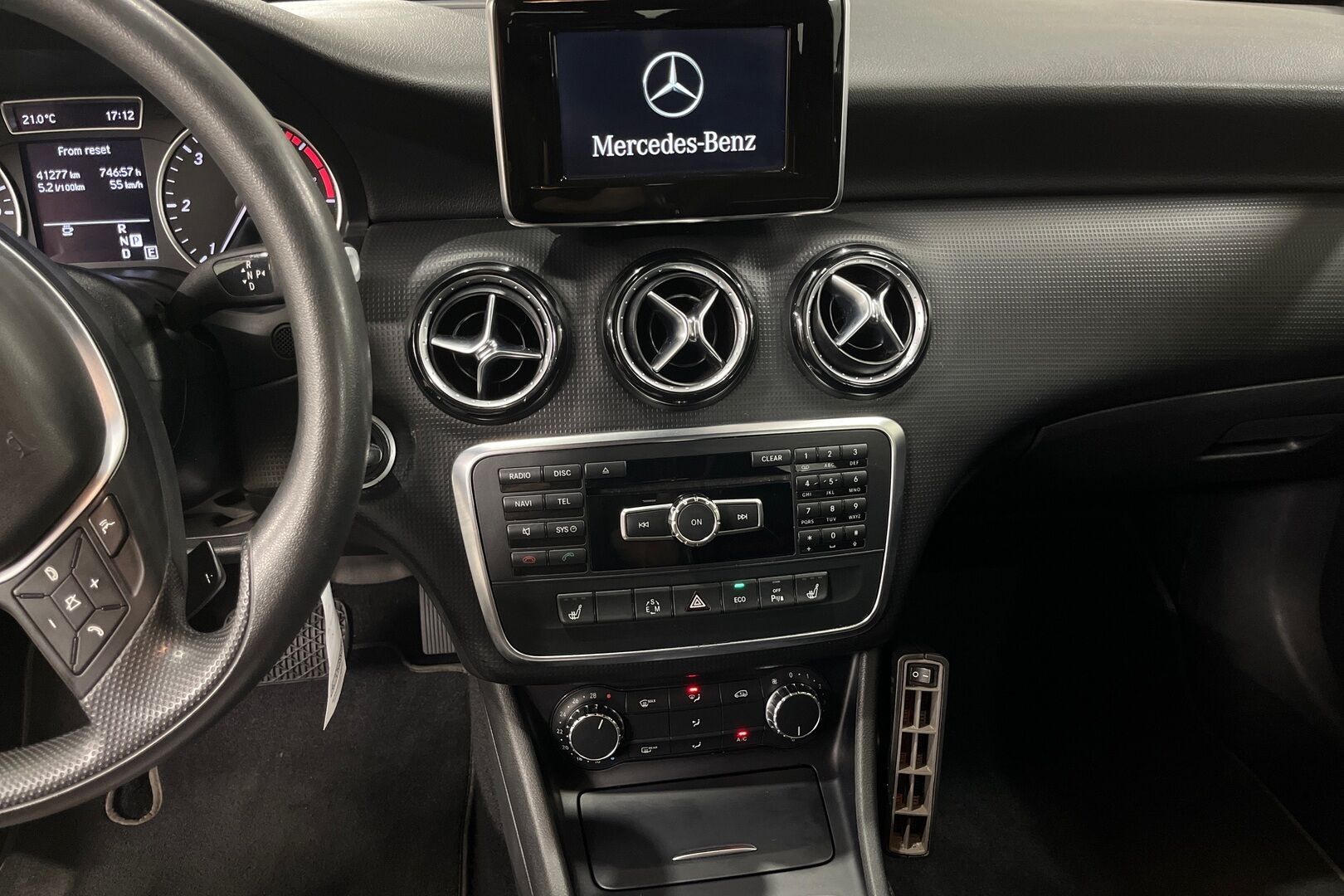 Mercedes-Benz A iso kuva 6