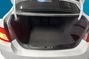 BMW 5-SARJA esikatselu 12