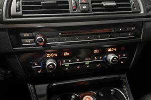 BMW 5-SARJA esikatselu 17