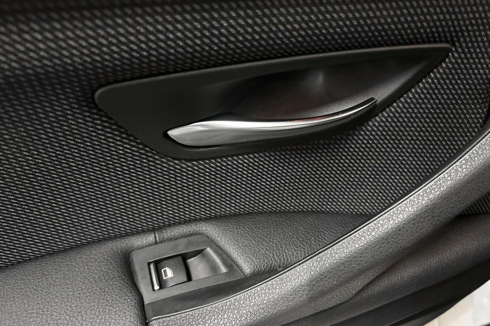 BMW 5-SARJA iso kuva 25