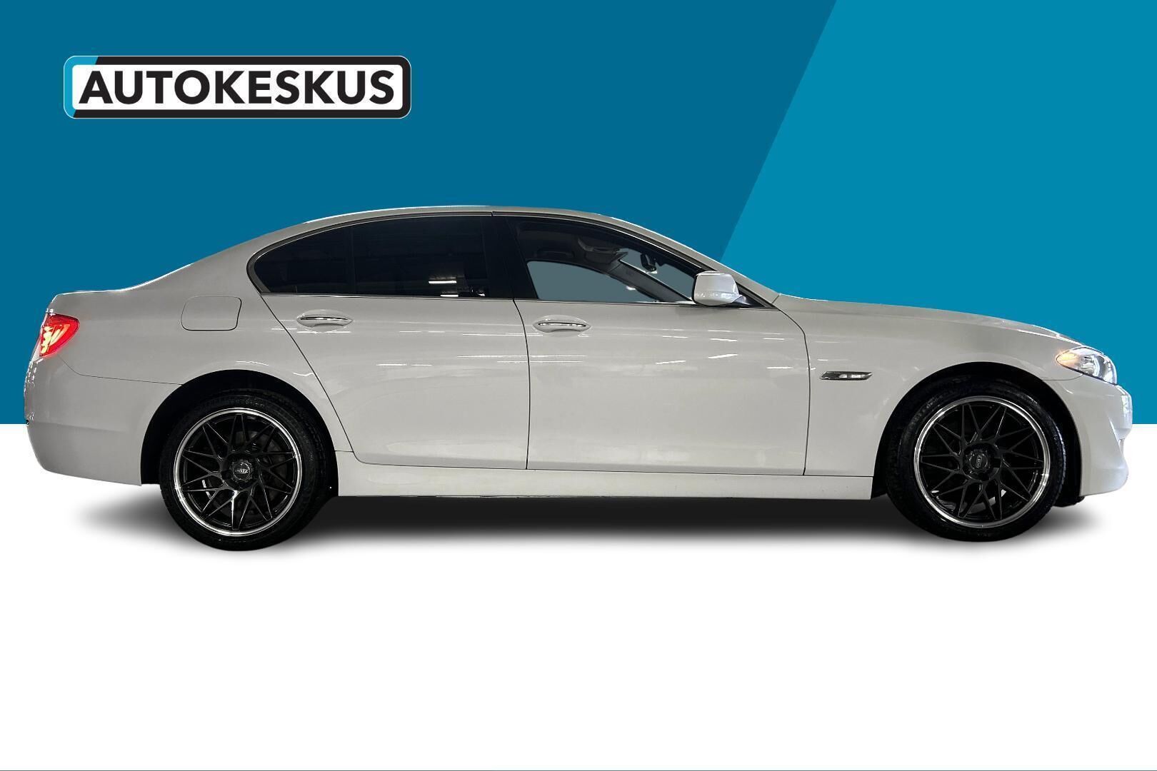 BMW 5-SARJA iso kuva 4