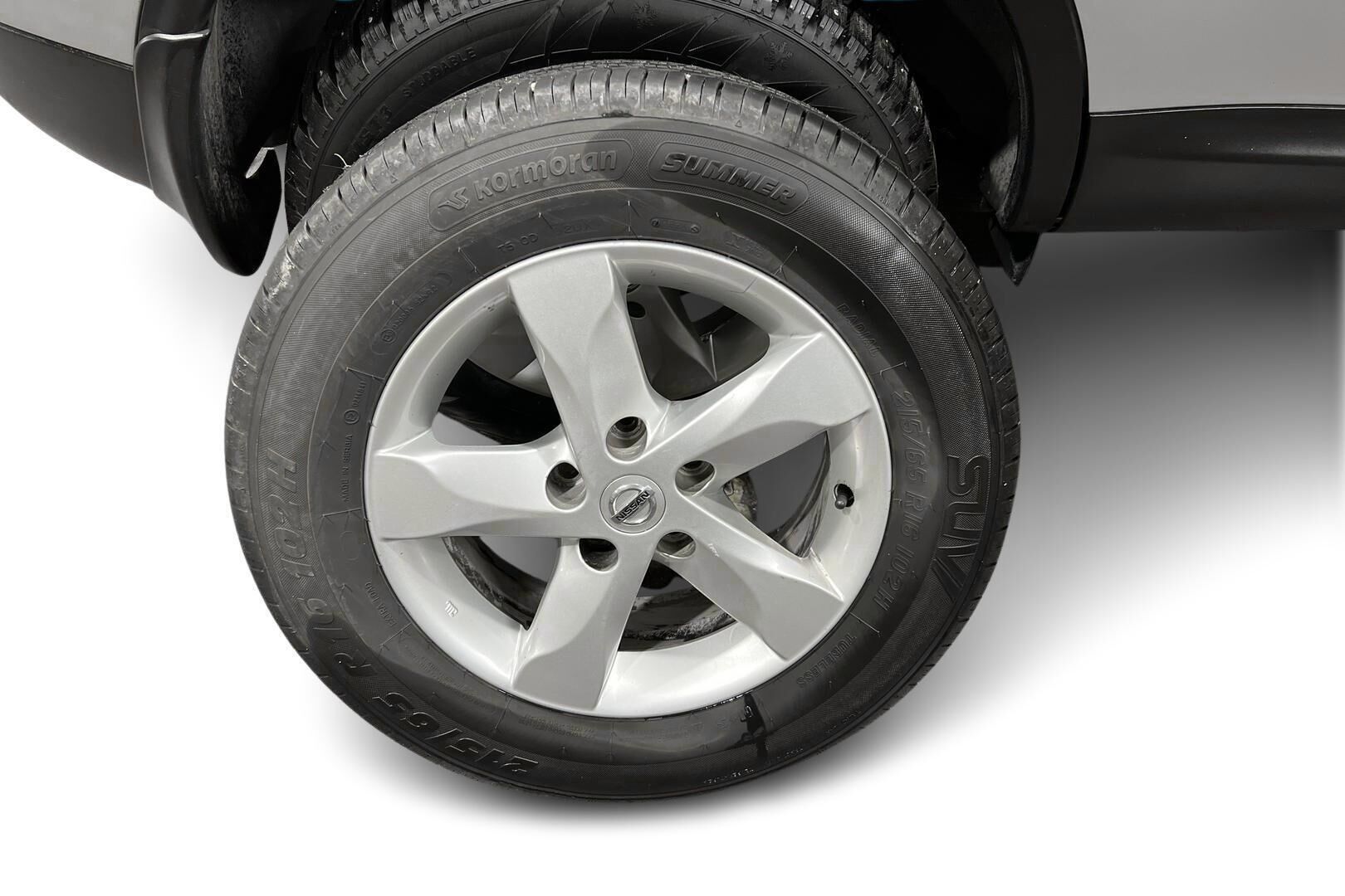 Nissan Qashqai iso kuva 17