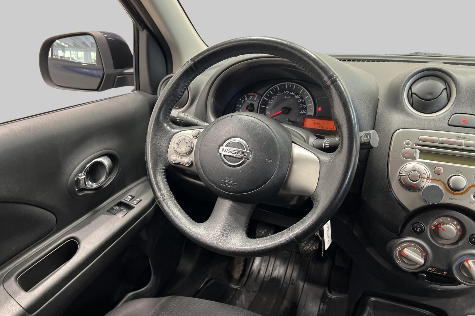 Nissan Micra iso kuva 22