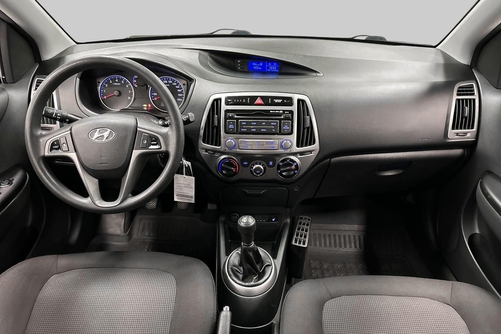 Hyundai i20 iso kuva 11