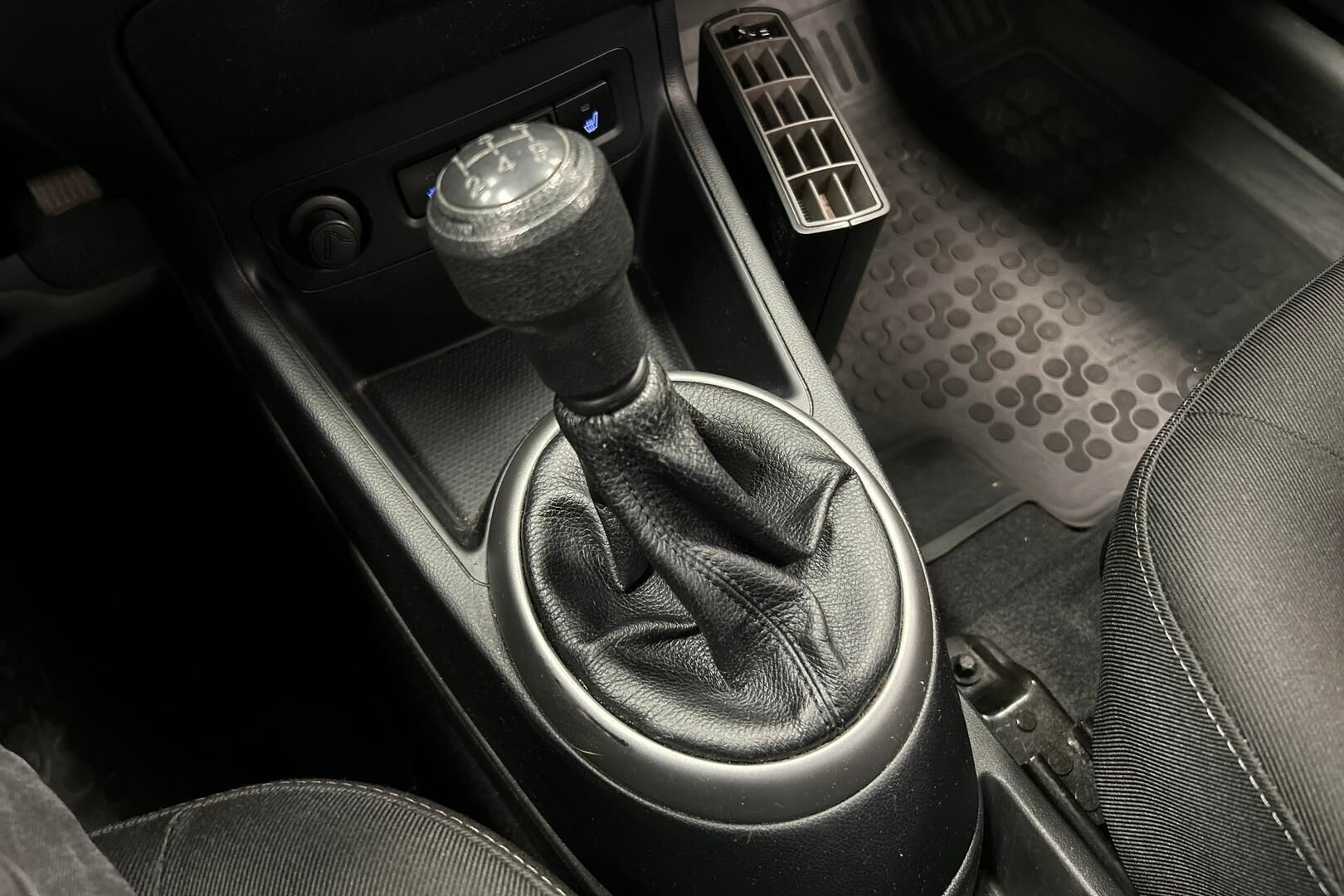 Hyundai i20 iso kuva 23