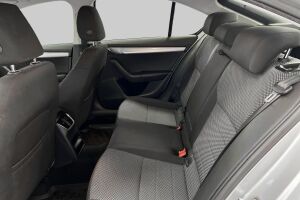 Skoda Octavia esikatselu 10