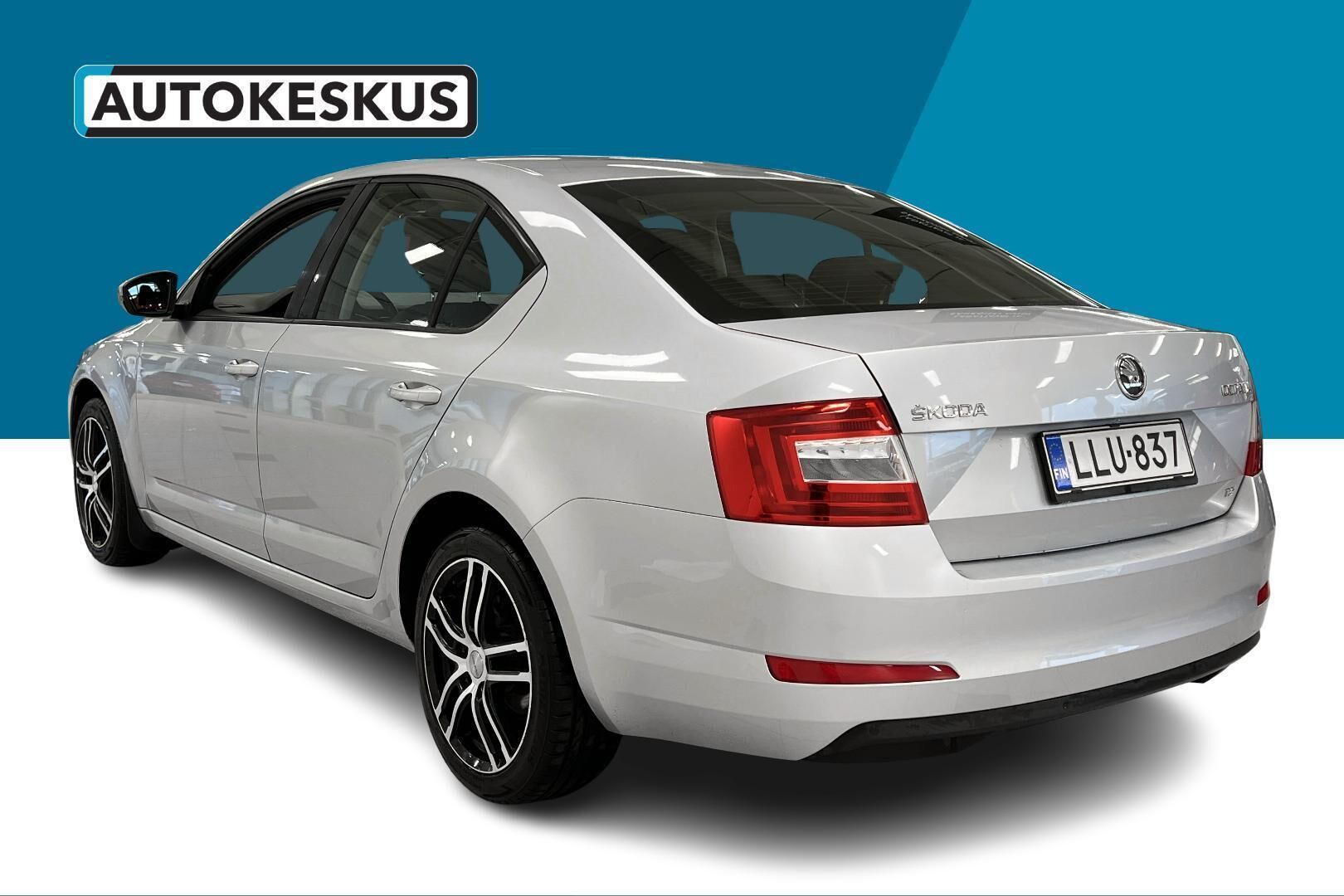 Skoda Octavia iso kuva 7