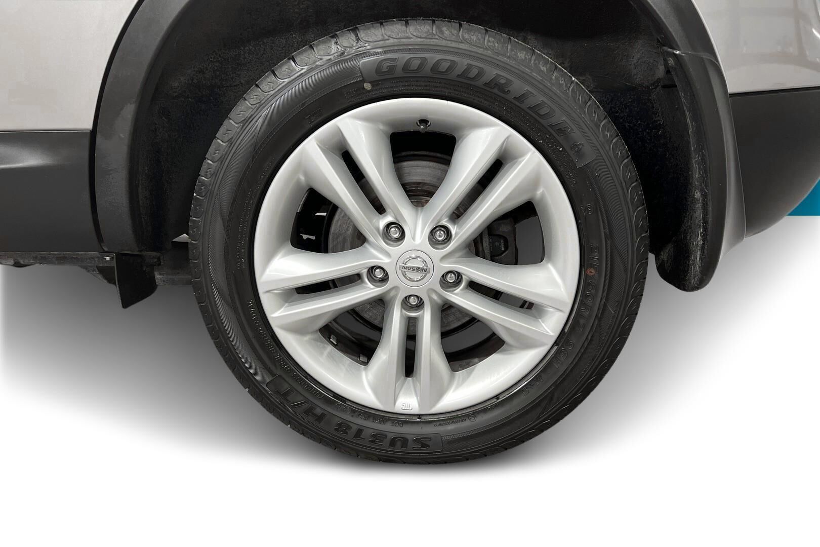 Nissan Qashqai iso kuva 13