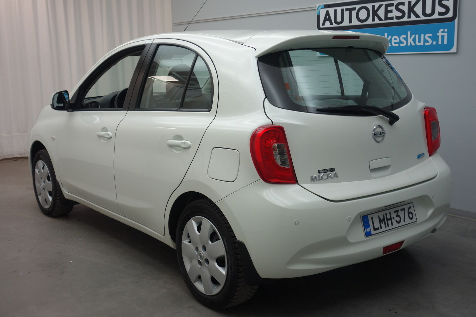 Nissan Micra iso kuva 3