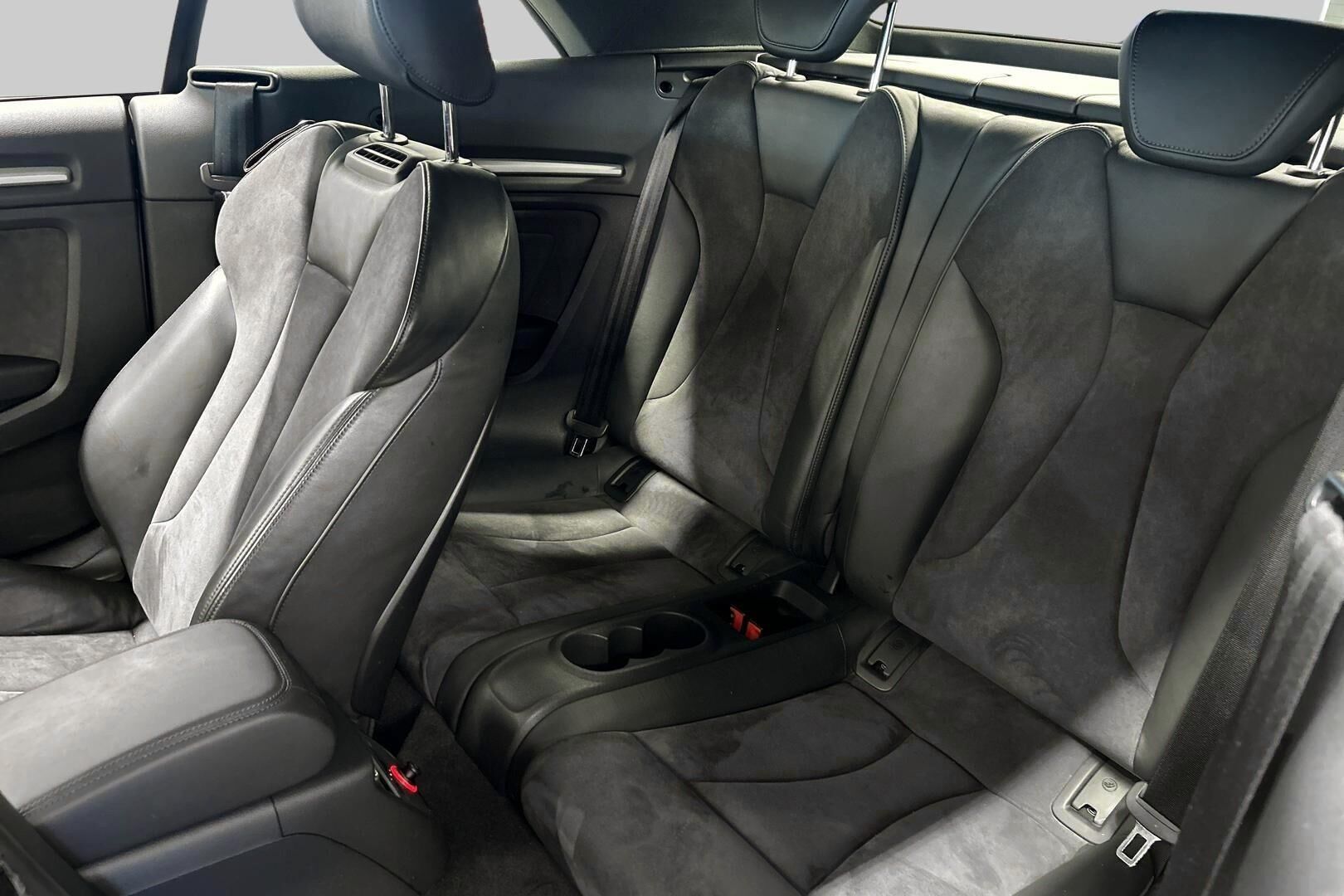 Audi A3 iso kuva 22