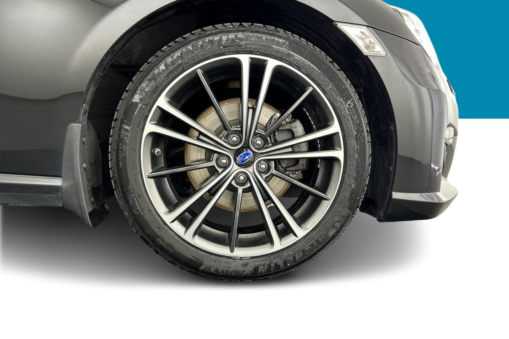 Subaru BRZ iso kuva 9