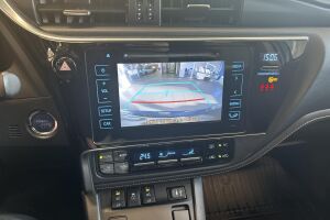 Toyota Auris esikatselu 18