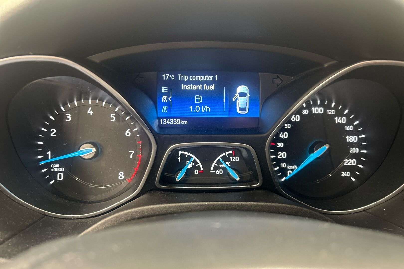 Ford Focus iso kuva 11
