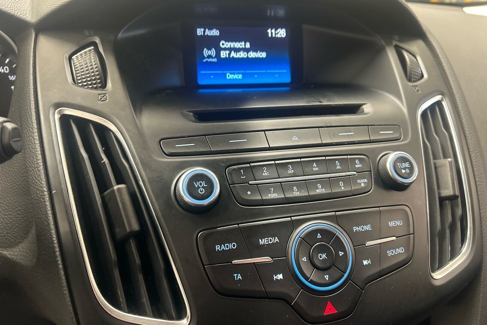 Ford Focus iso kuva 13