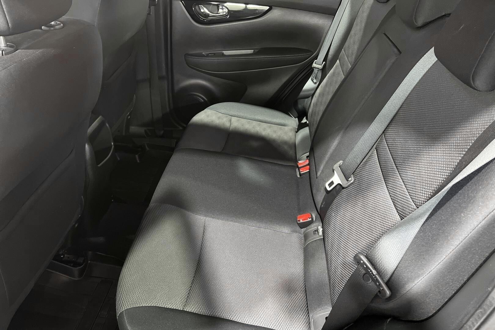 Nissan Qashqai iso kuva 10