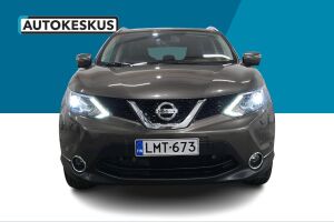 Nissan Qashqai esikatselu 2