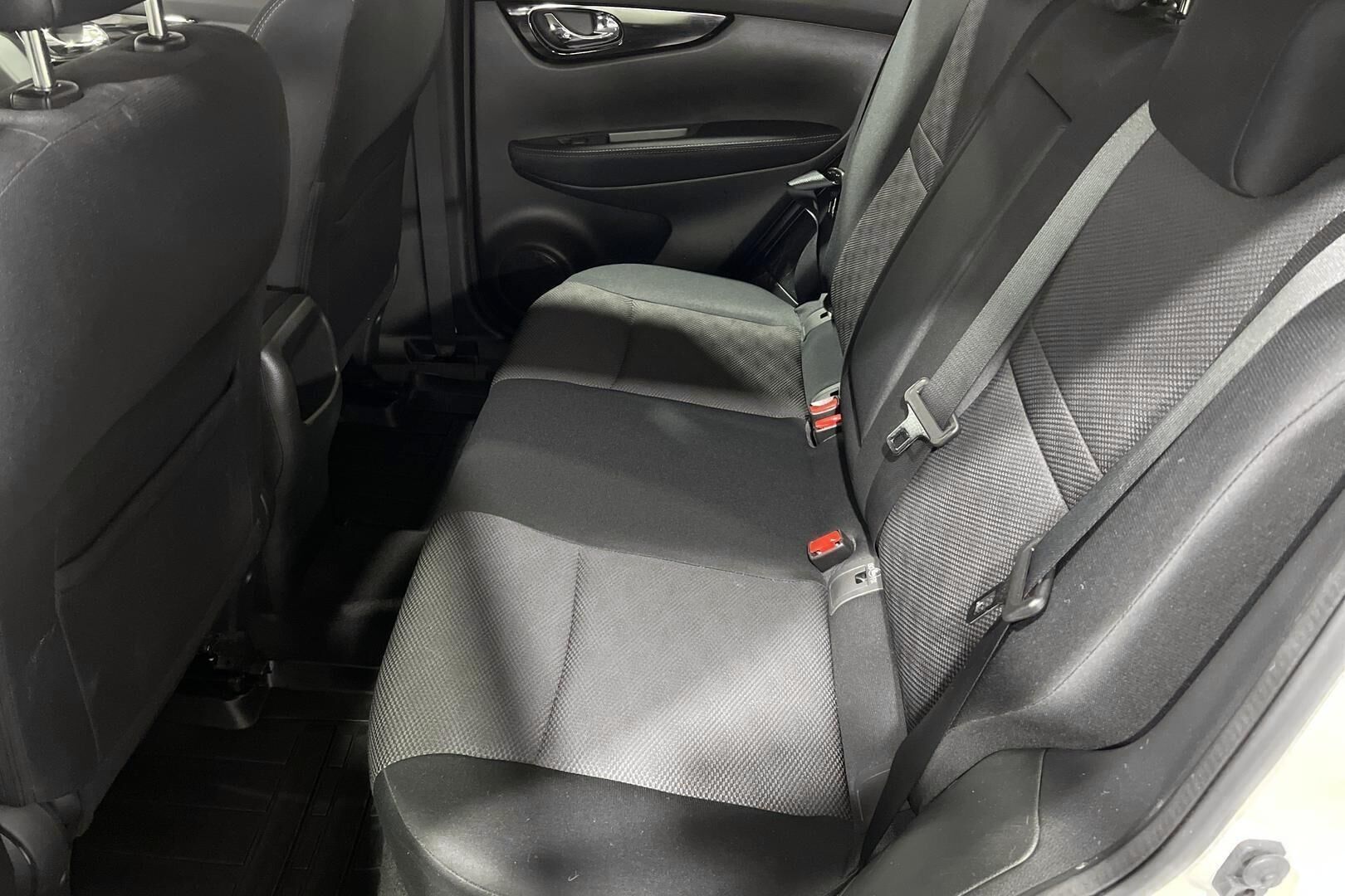 Nissan Qashqai iso kuva 10