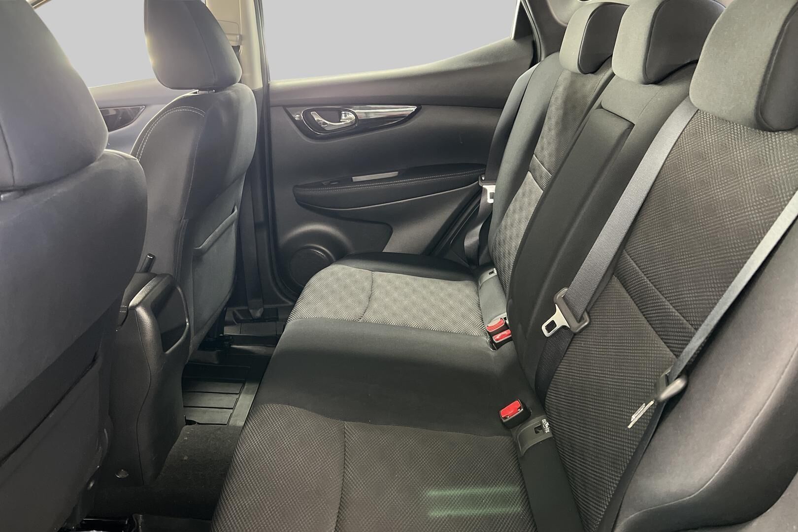 Nissan Qashqai iso kuva 9