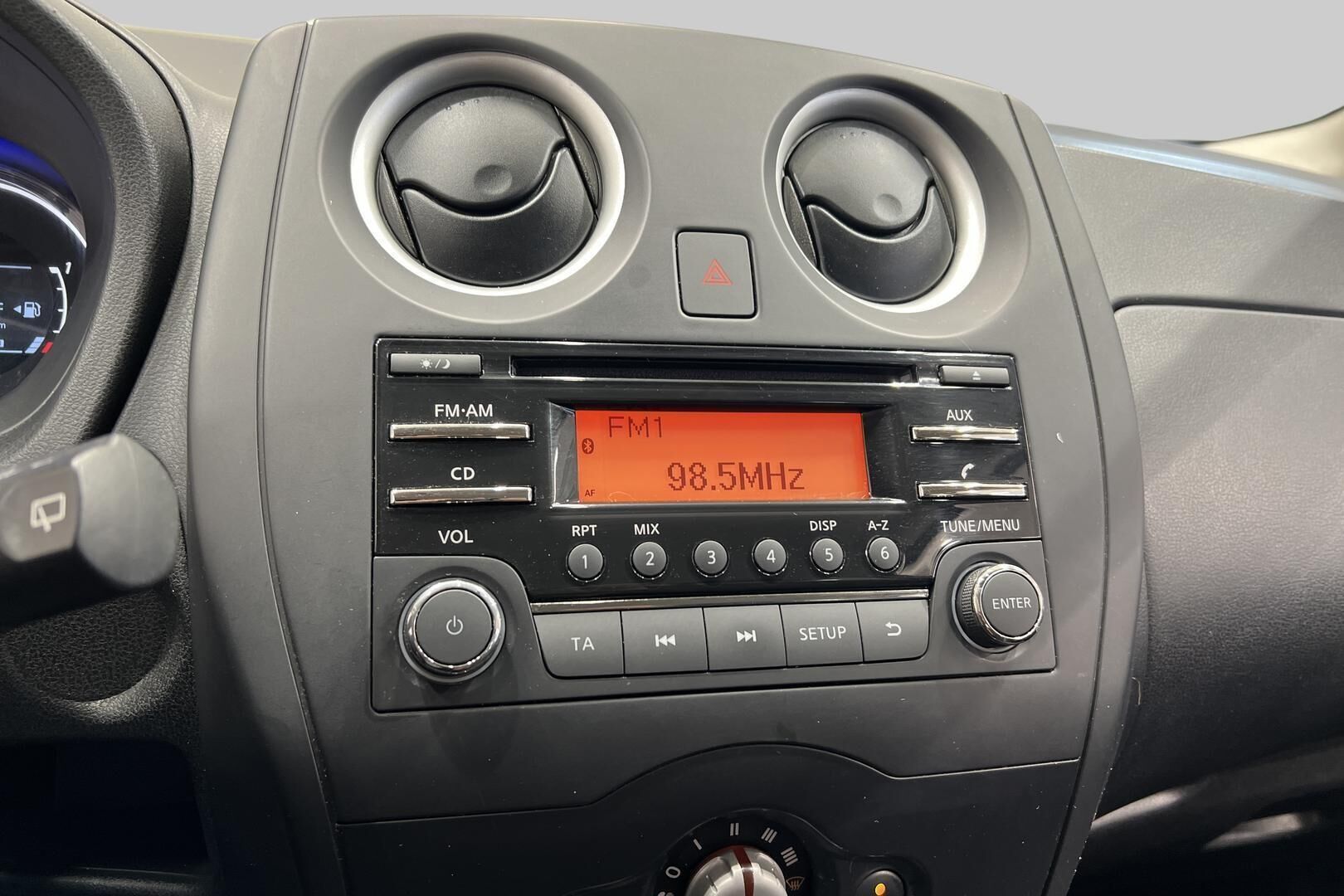 Nissan Note iso kuva 15