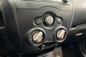 Nissan Note esikatselu 16