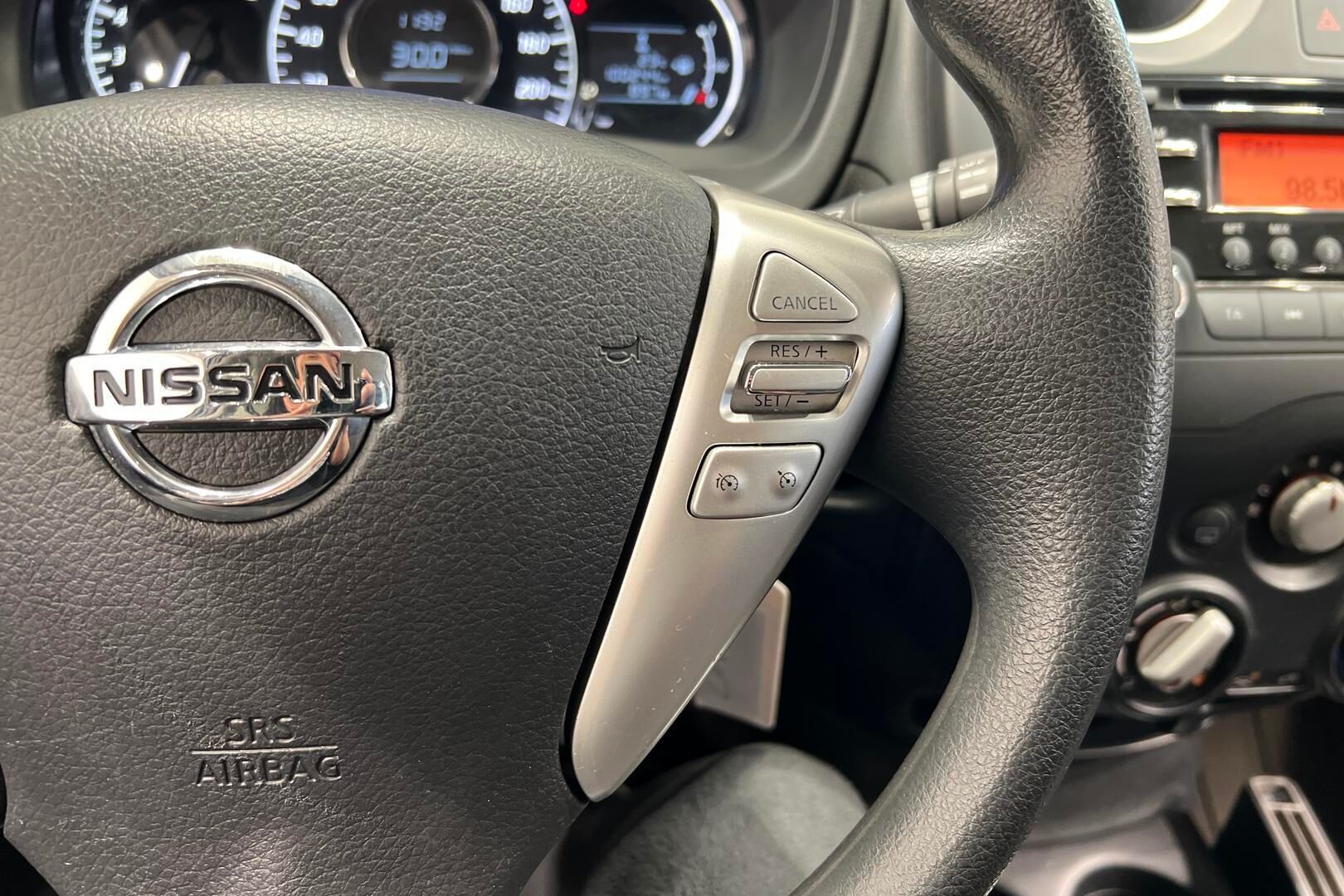 Nissan Note iso kuva 19