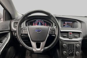 Volvo V40 esikatselu 12