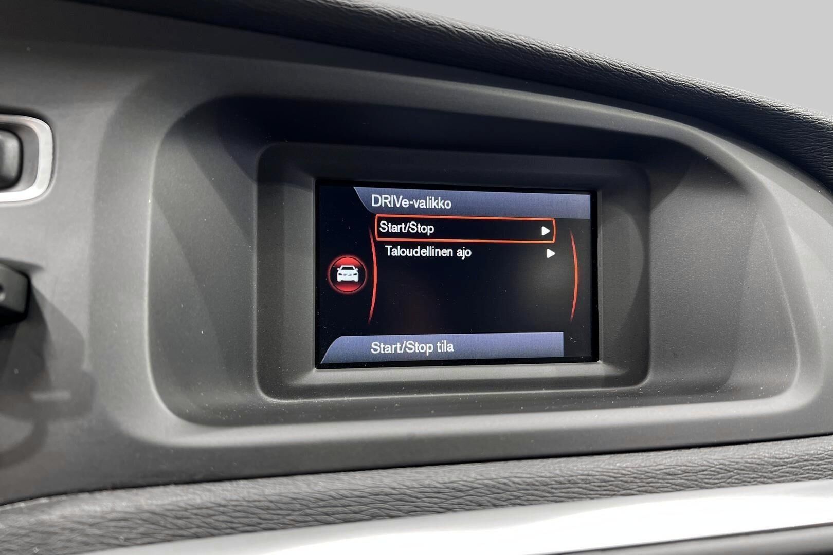 Volvo V40 iso kuva 31