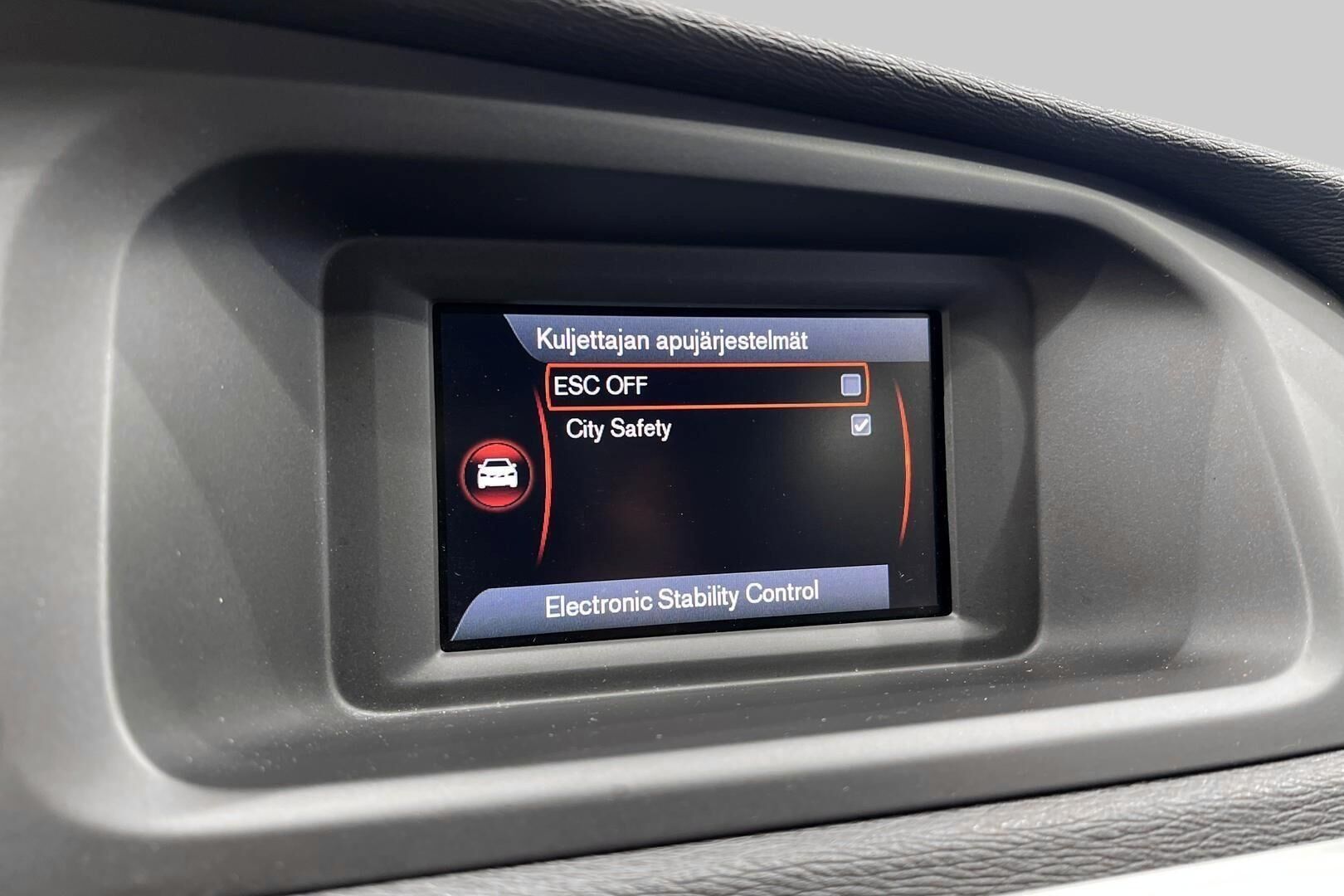 Volvo V40 iso kuva 21