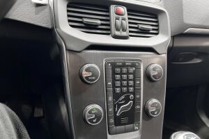 Volvo V40 esikatselu 22