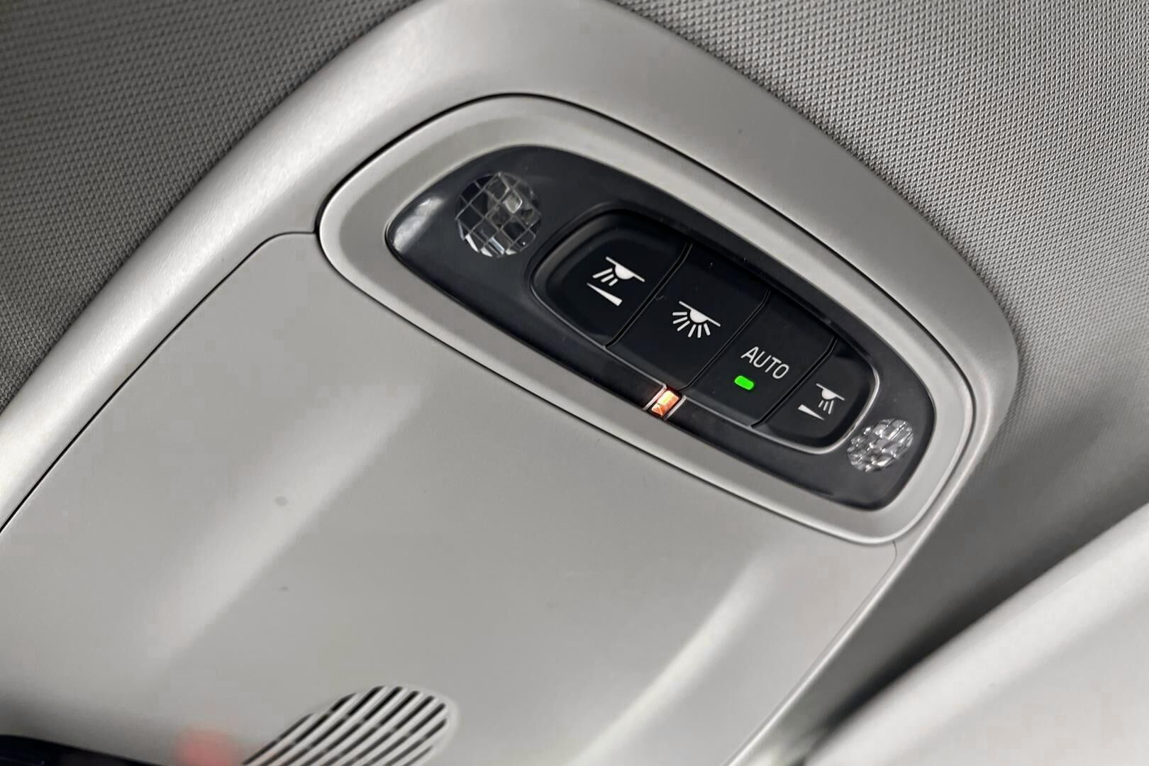Volvo V40 iso kuva 26