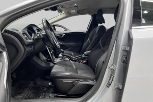 Volvo V40 esikatselu 9