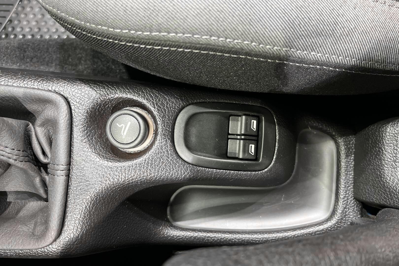 Peugeot 206 iso kuva 16