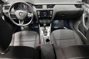 Skoda Octavia esikatselu 11