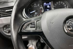 Skoda Octavia esikatselu 18