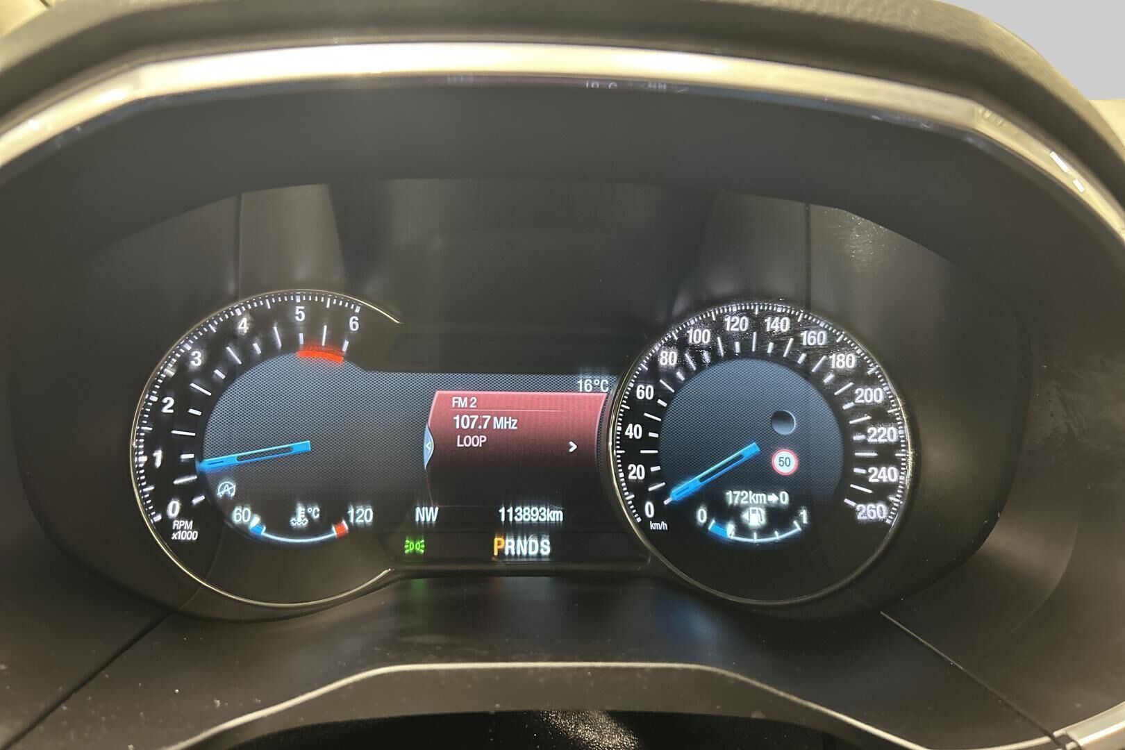 Ford S-Max iso kuva 14