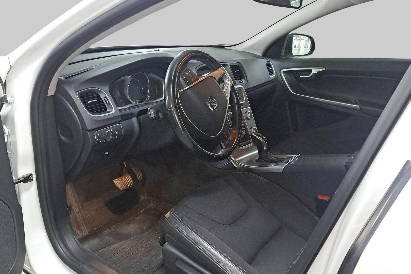 Volvo V60 Cross Country iso kuva 2