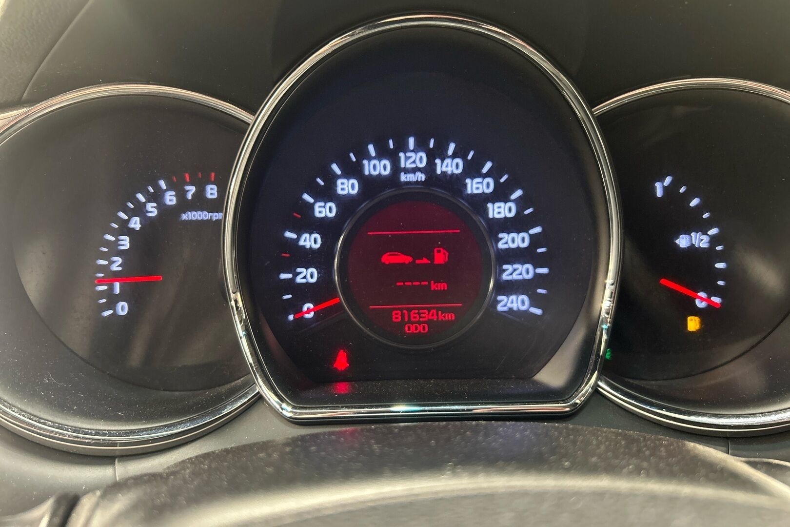 Kia cee'd iso kuva 15