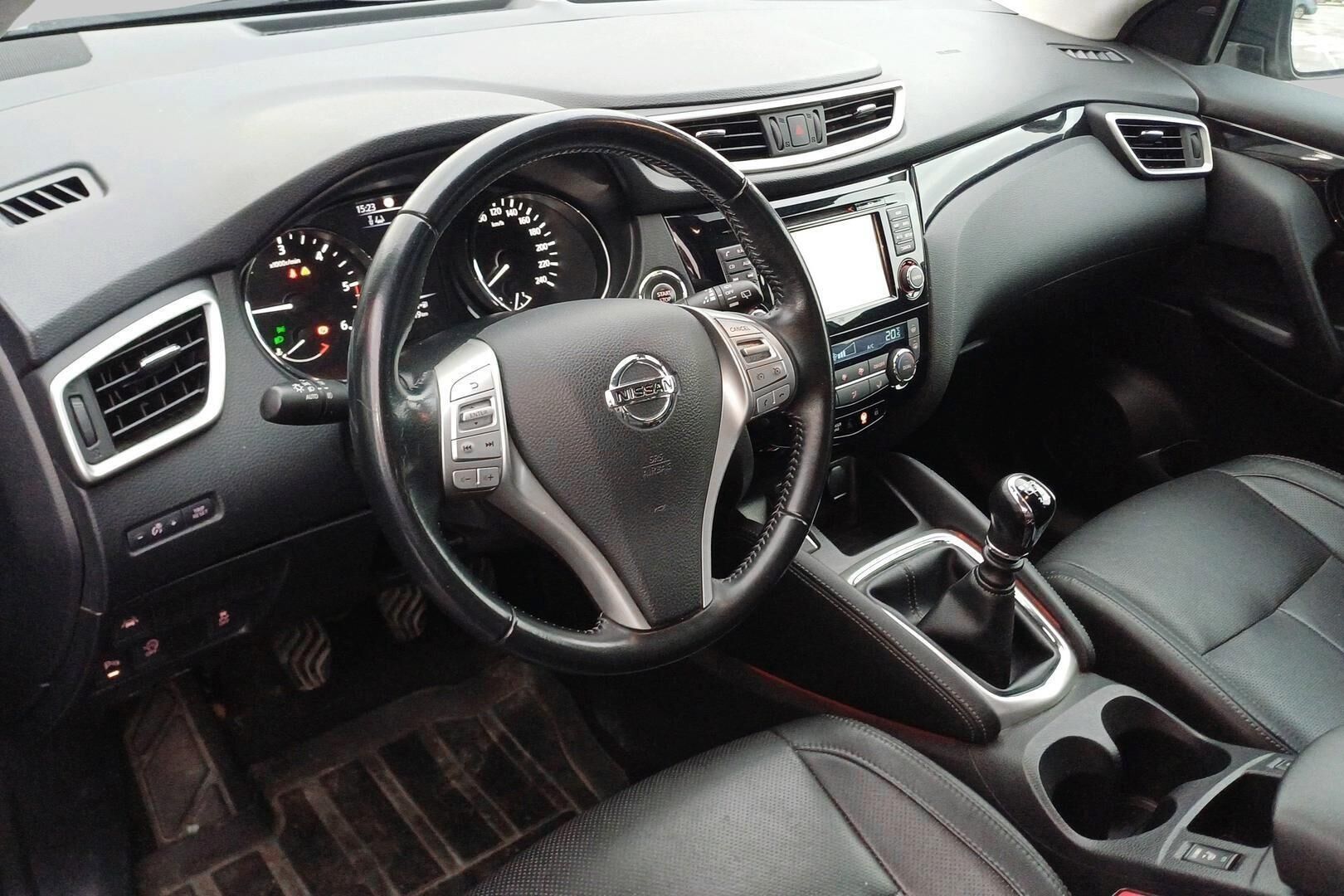 Nissan Qashqai iso kuva 2