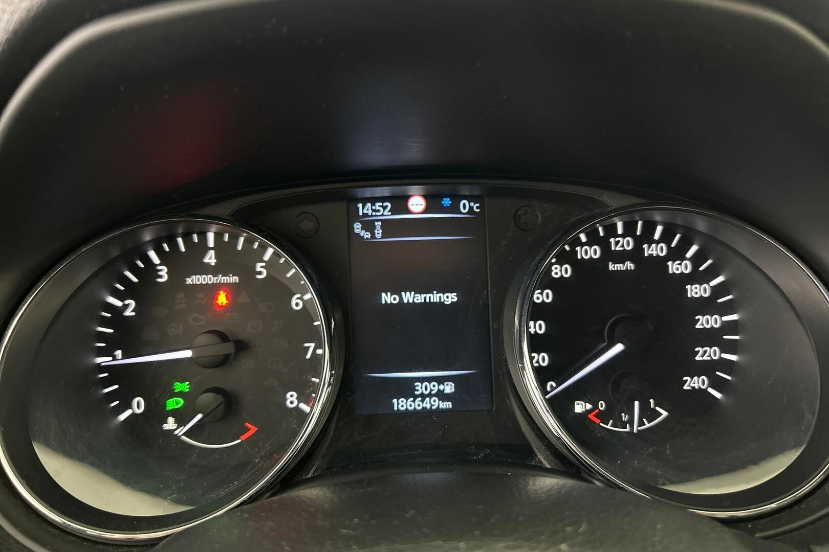 Nissan Qashqai iso kuva 13