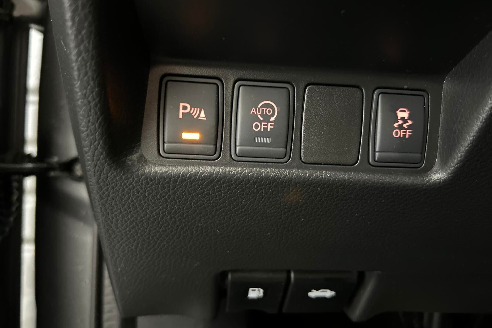 Nissan Qashqai iso kuva 24