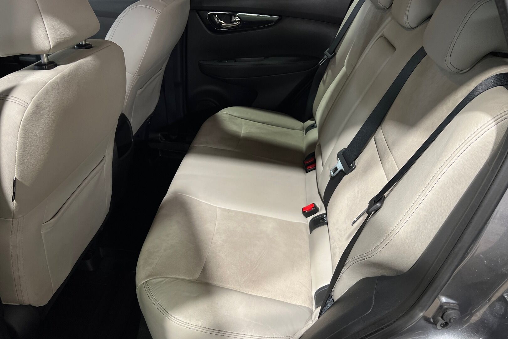 Nissan Qashqai iso kuva 6