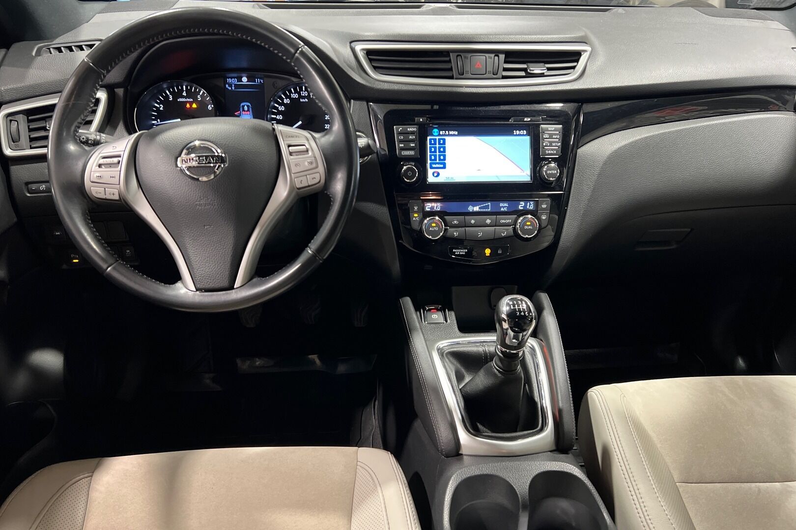 Nissan Qashqai iso kuva 7