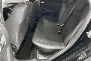 Ford Focus esikatselu 10