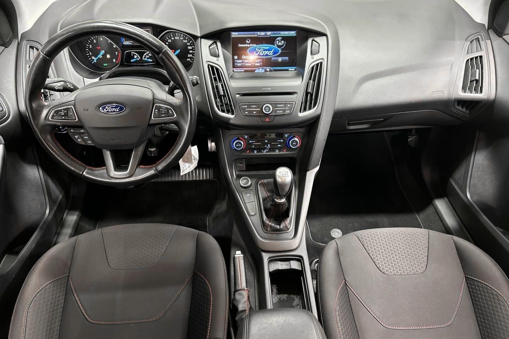 Ford Focus iso kuva 11