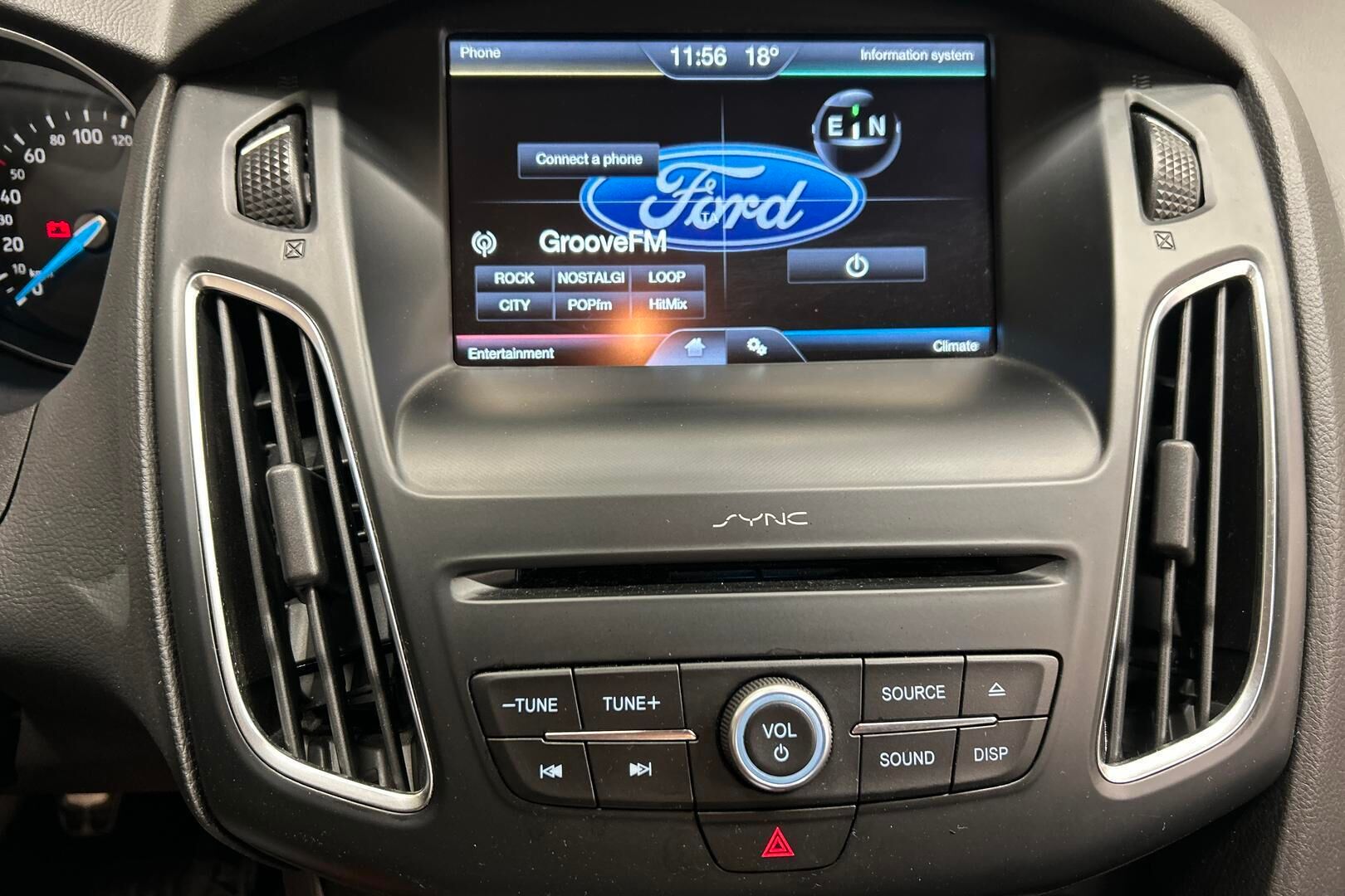Ford Focus iso kuva 15