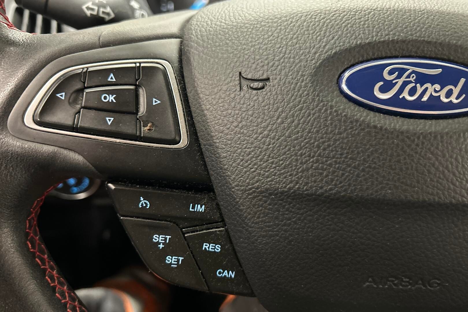 Ford Focus iso kuva 18